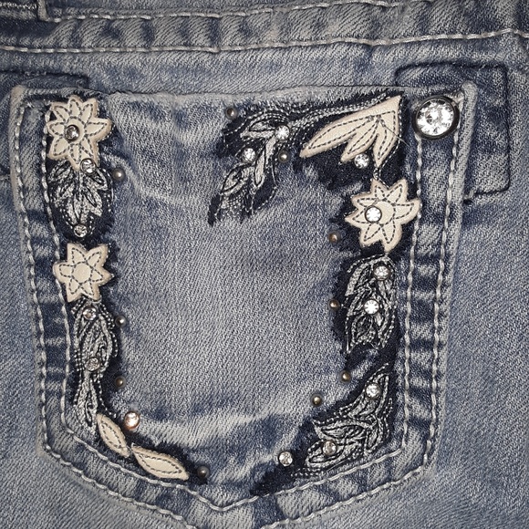 Miss Me Jeans!!!! - Picture 5 of 8